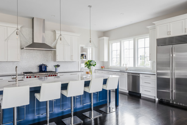 Needham Custom Kitchen clasico-renovado-cocina