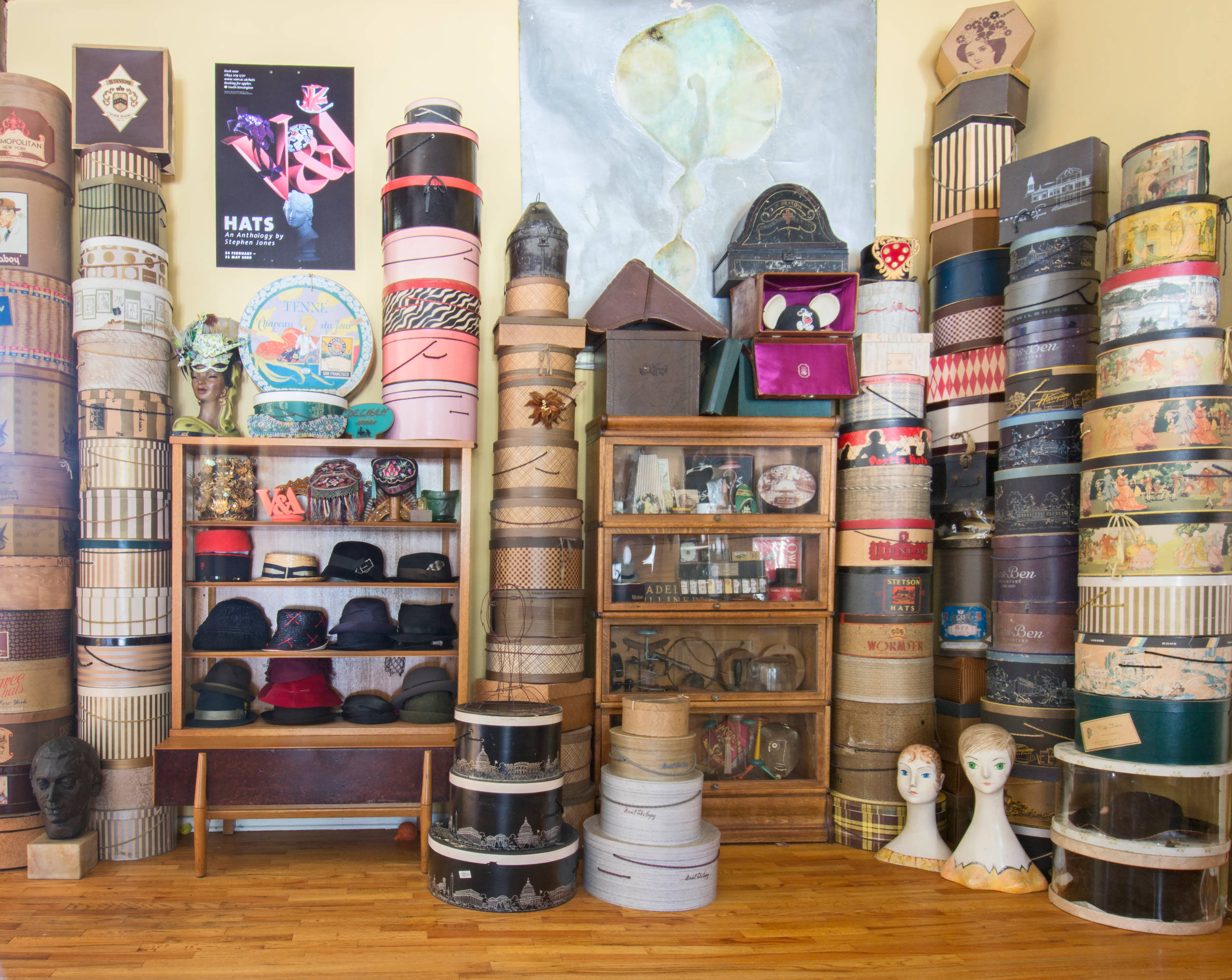 Shelf Hat Box Set My Houzz: A Hat Collection In Los Angeles  display picture 3