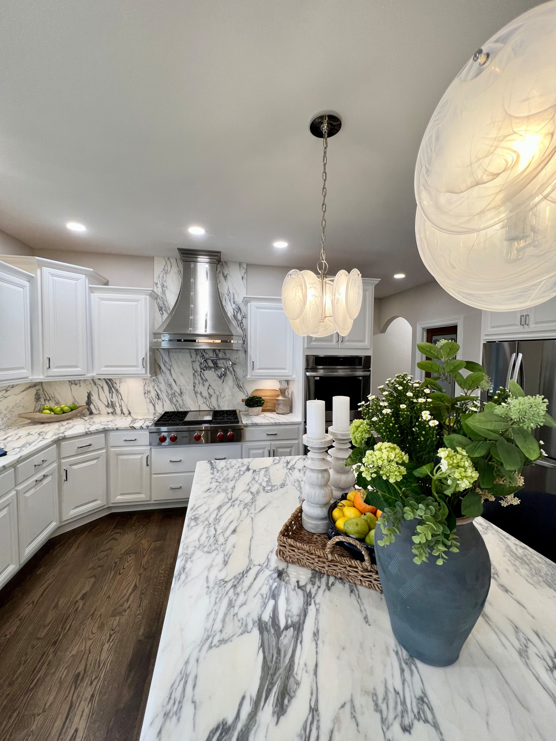 Beautiful and Timeless White Kitchen