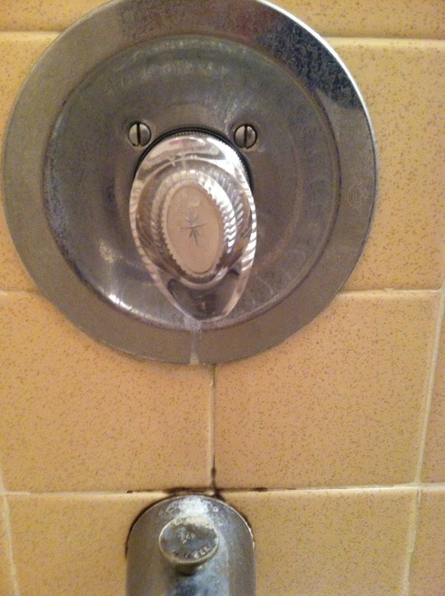 faucet identify tub tell looks leaks sorts anyone thank