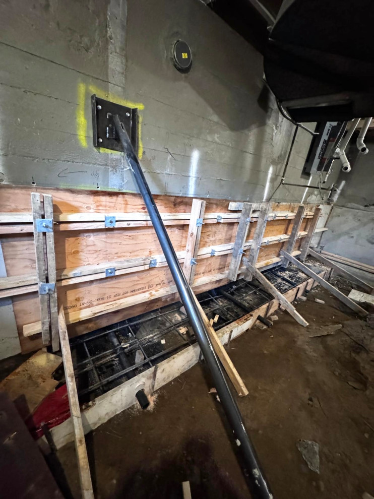 Basement - basement idea in Seattle