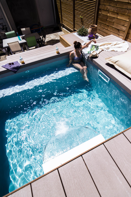Banquette int&eacute;gr&eacute;e dans le bassin mediterran-pools