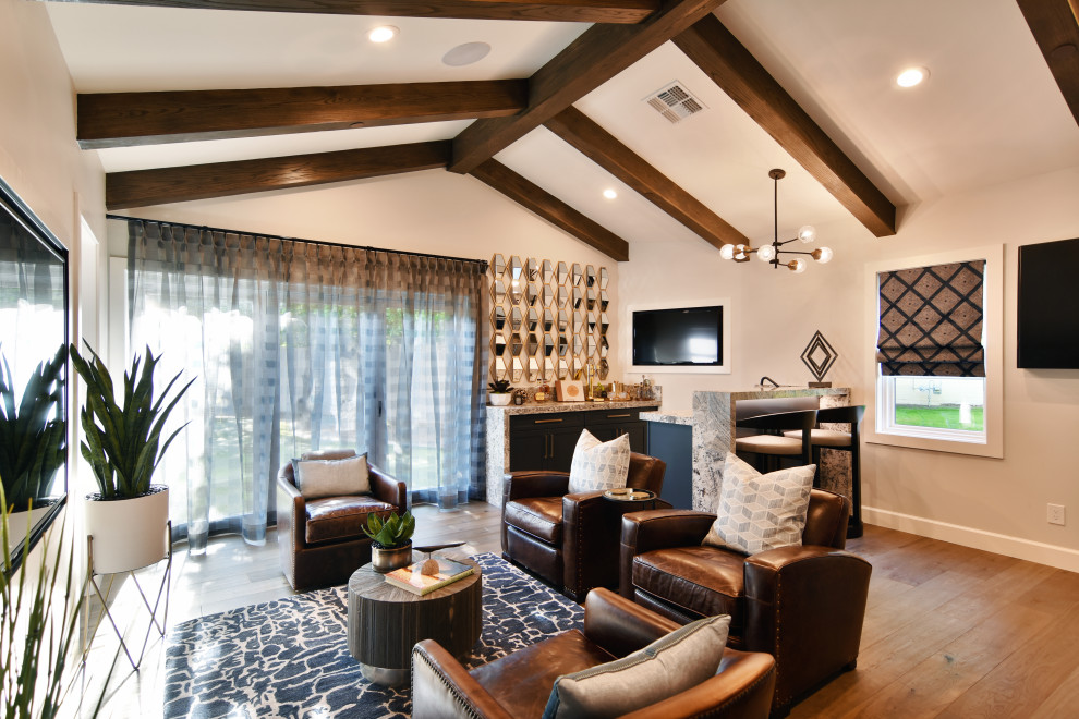 Home design - transitional home design idea in Phoenix