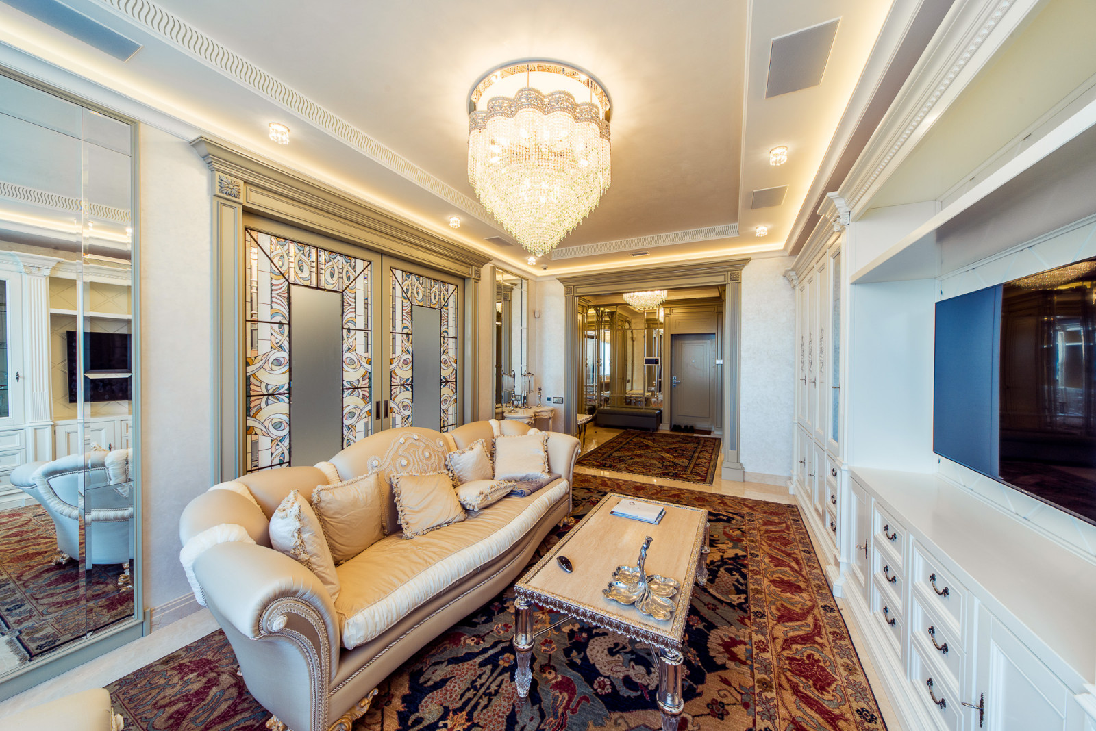 Отделка квартиры деревом