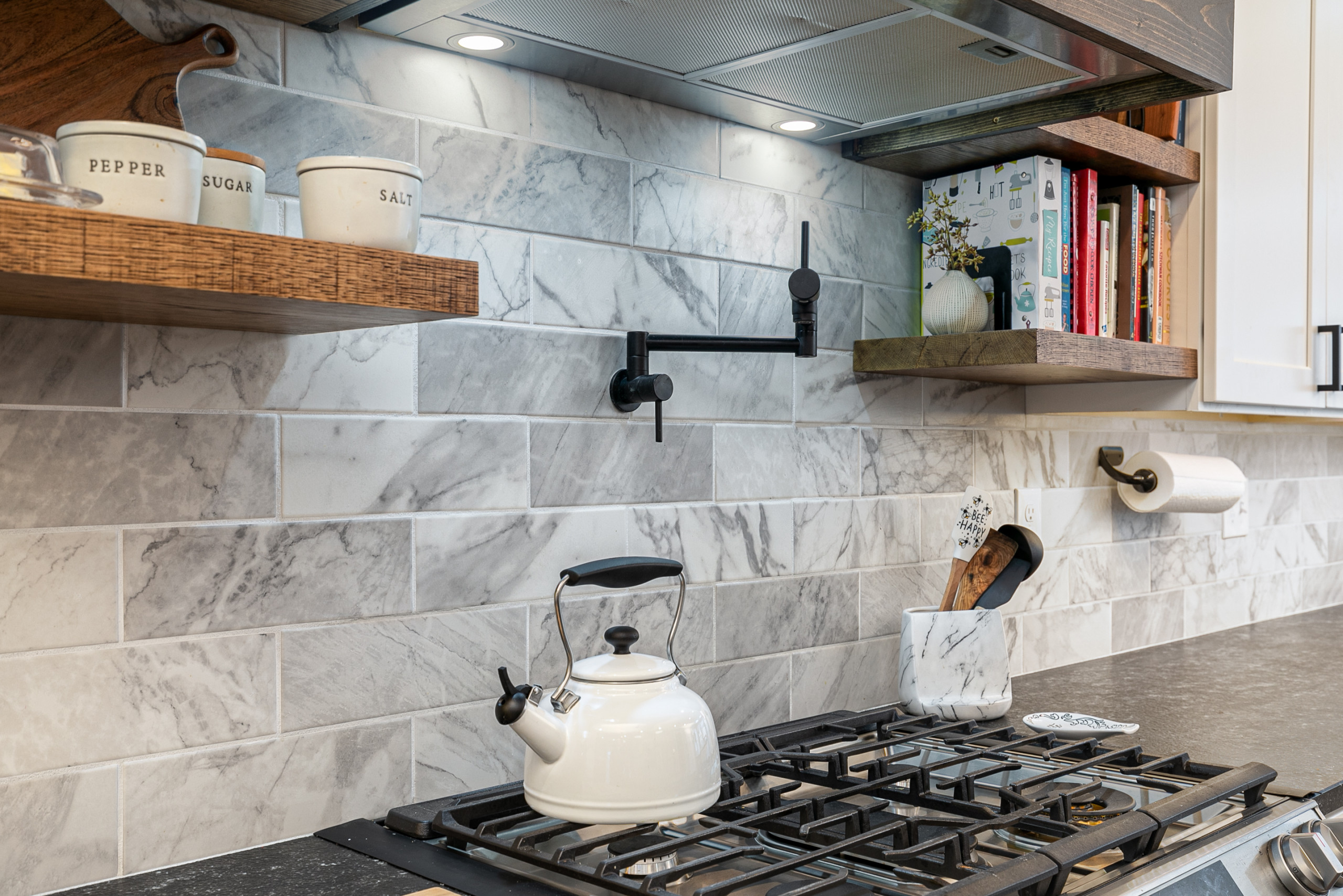 Pot Filler/ Gas Range