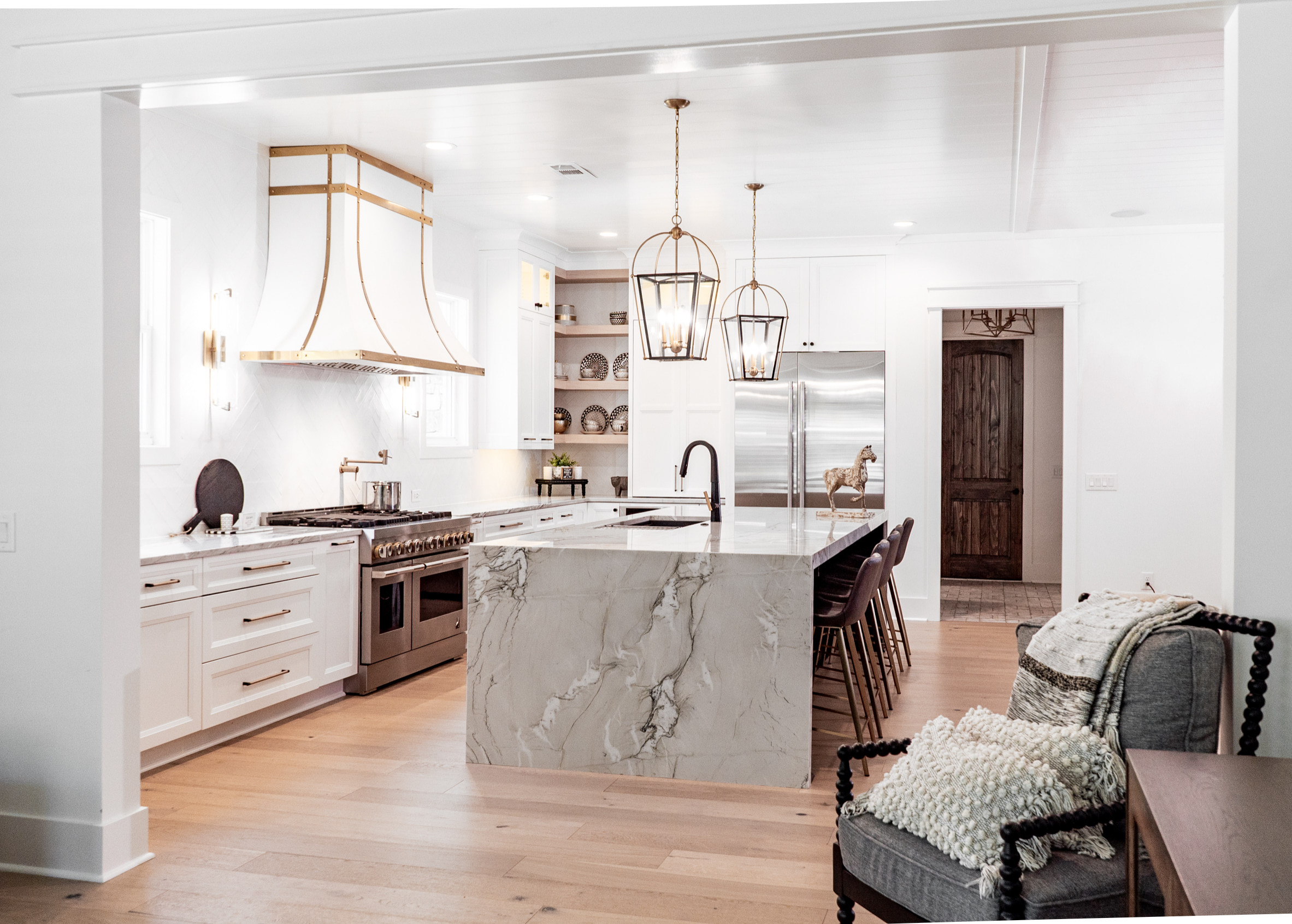 Forsyth Luxe and Stylish Kitchen