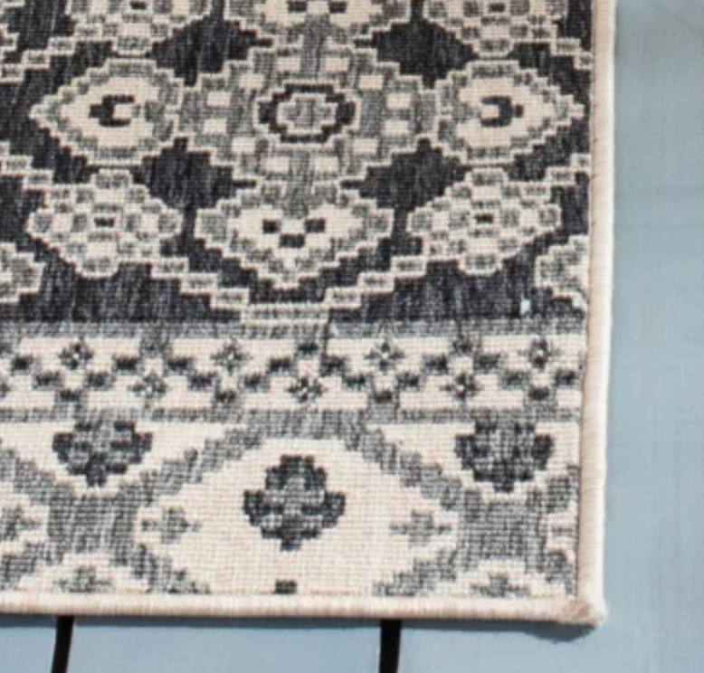 Southwestern Indoor/Outdoor Area Rug with Unique Geometric Pattern ...
