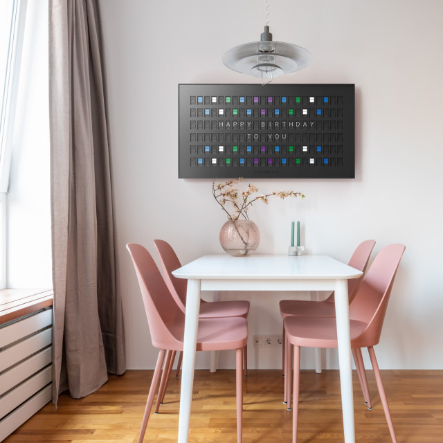 Vestaboard minimalistisch-esszimmer