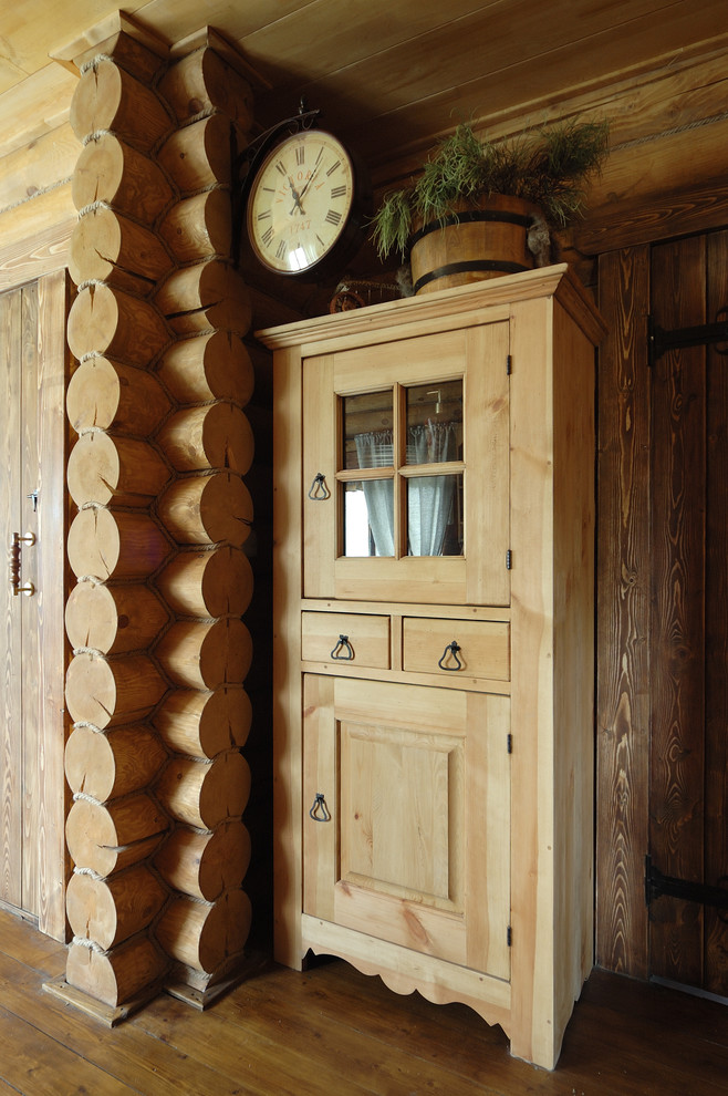 Интерьер бани из бревна