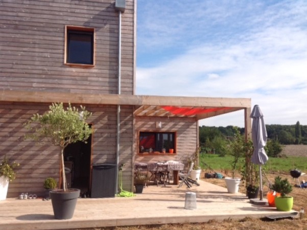 Réalisation d'une terrasse design.