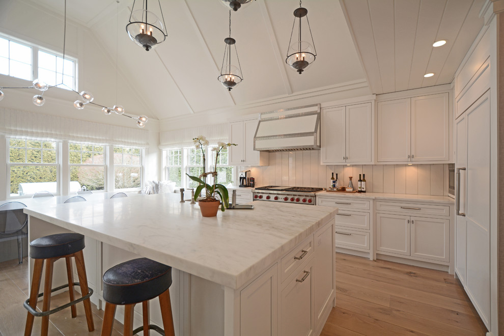Inspiration for a transitional kitchen remodel in New York