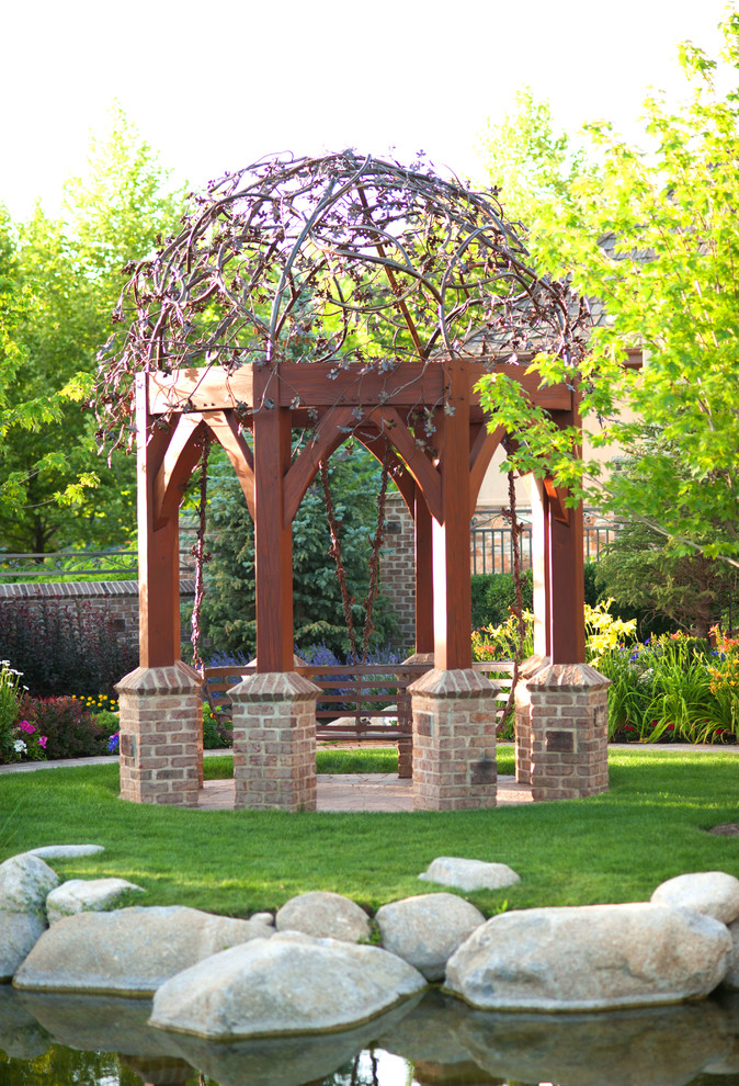 Design ideas for a traditional garden in Salt Lake City with a water feature.