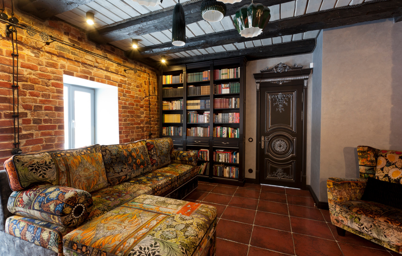 Фотографии квартиры в старинном особняке