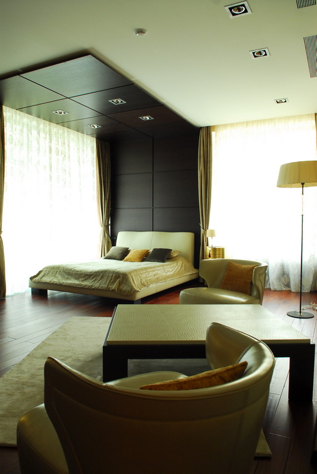 Дом в микрорайоне "Белая дача"