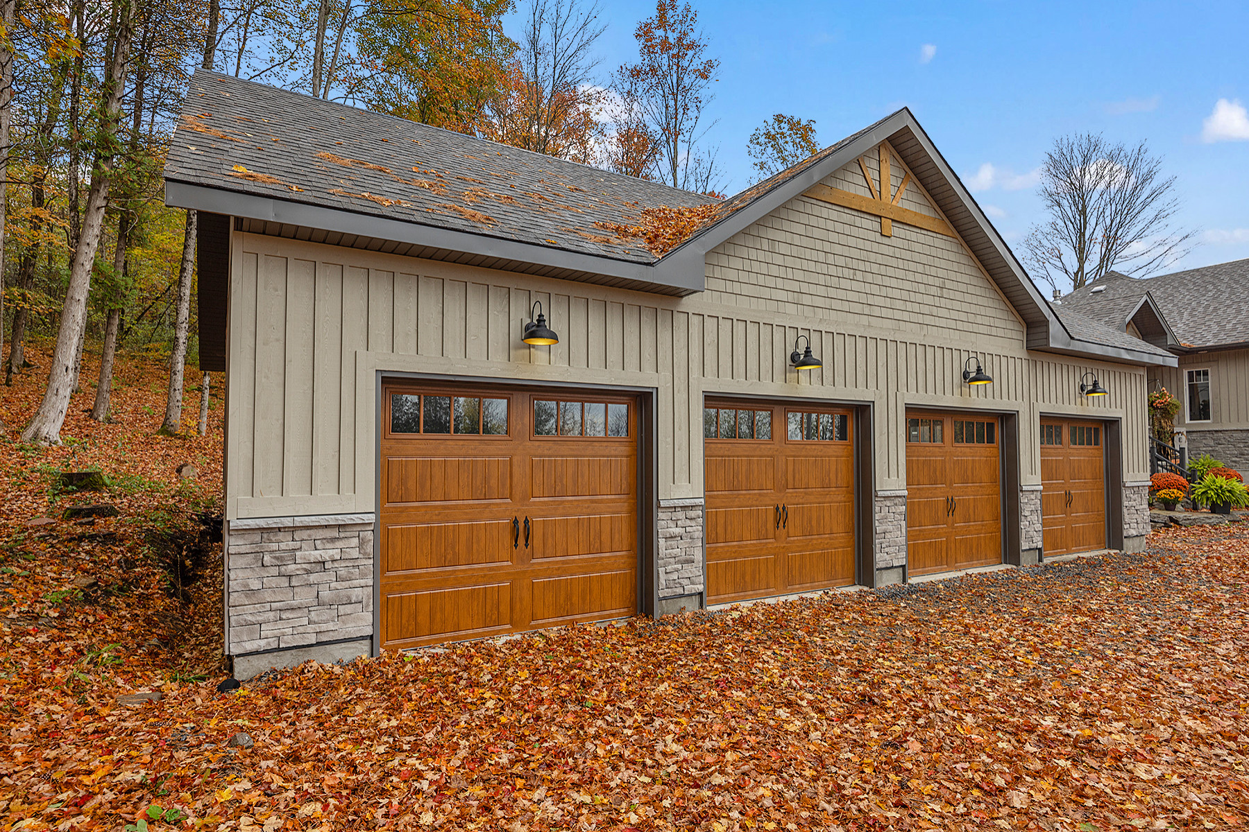 New Built - 4 Door Garage