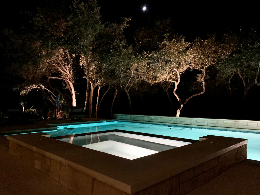 Inspiration for a transitional pool remodel in Austin