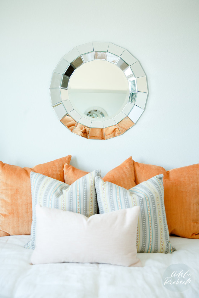 Transitional home design photo in Orange County