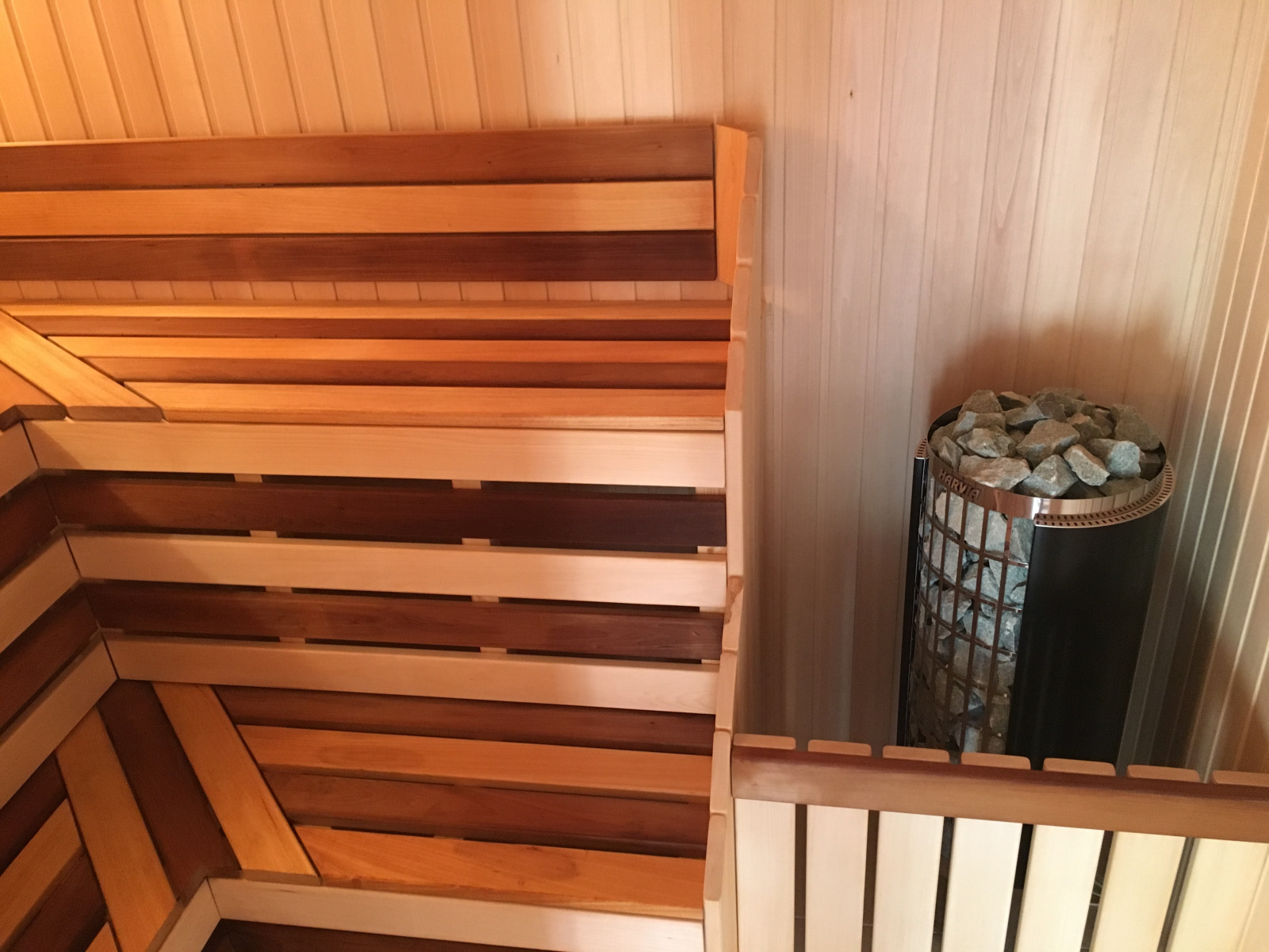 Отделка бани из сруба