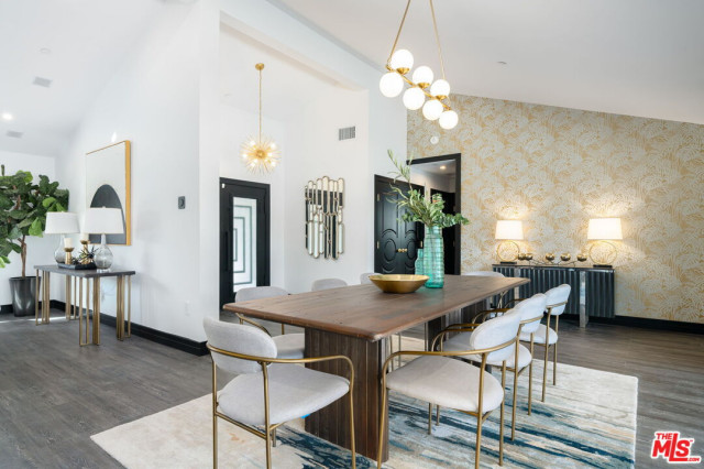 Miraleste contemporary-dining-room