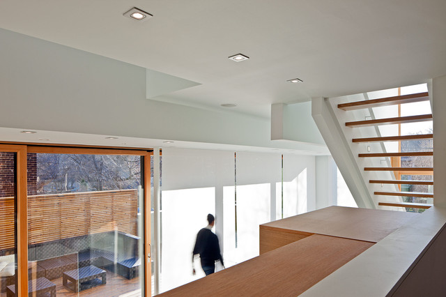 150 W contemporary-staircase
