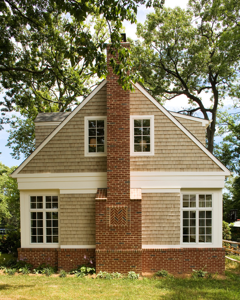 Inspiration for a transitional exterior home remodel in Baltimore