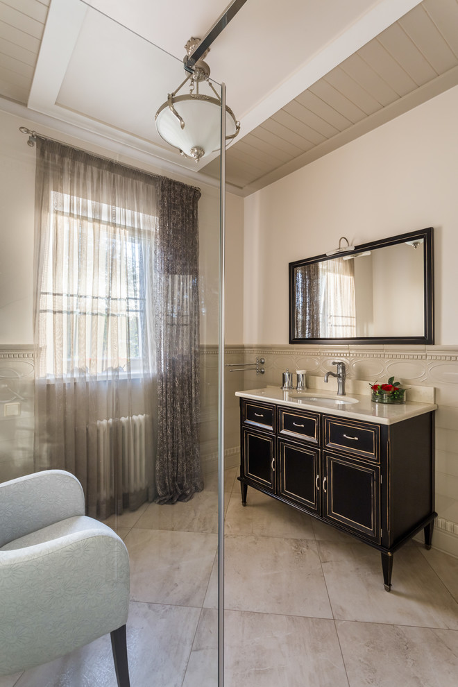 Интерьер загородного дома у моря