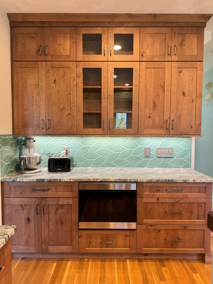 6420 - Rustic Alder Pecan & Slow Green