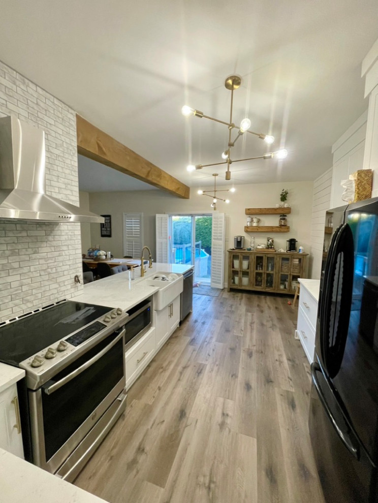 Kitchen - kitchen idea in Toronto