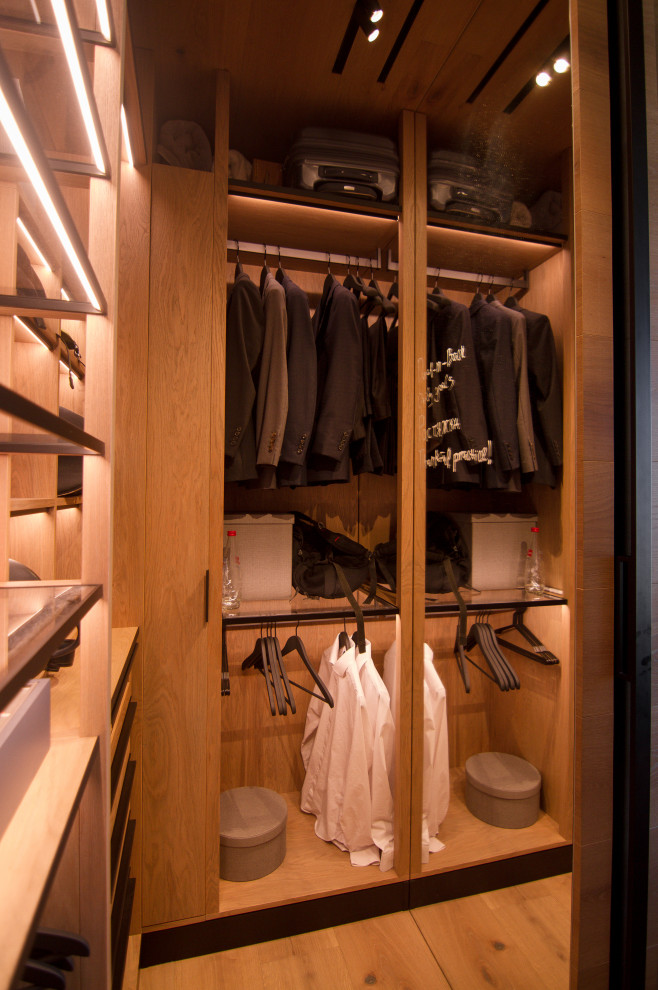 Ультрасовременный гардероб