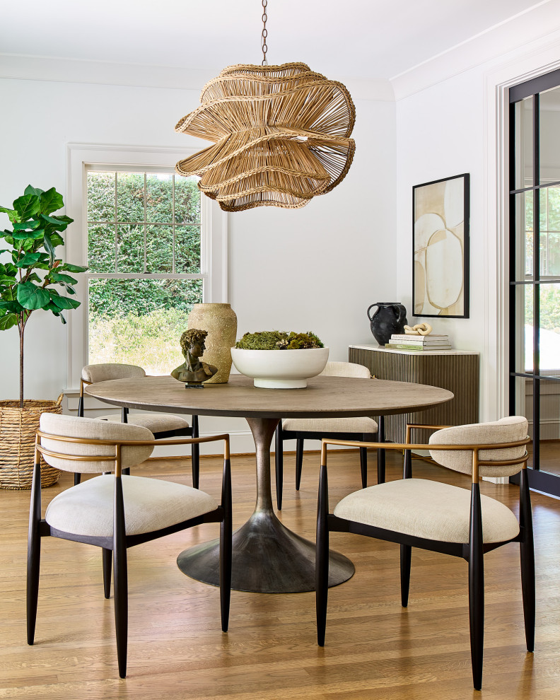 Dining room - transitional dining room idea