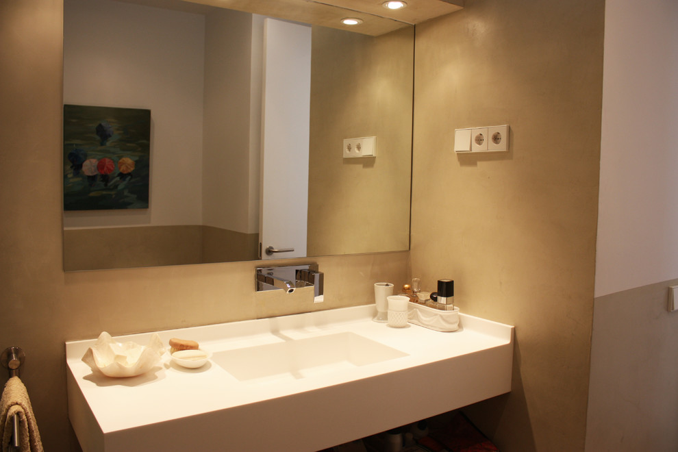 Bathroom - bathroom idea in Boston