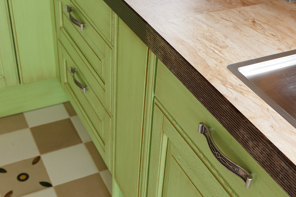 Гармоничный интерьер в традициях русского стиля.