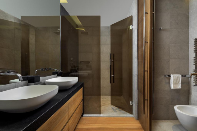 Lungarno 5 traditional-bathroom