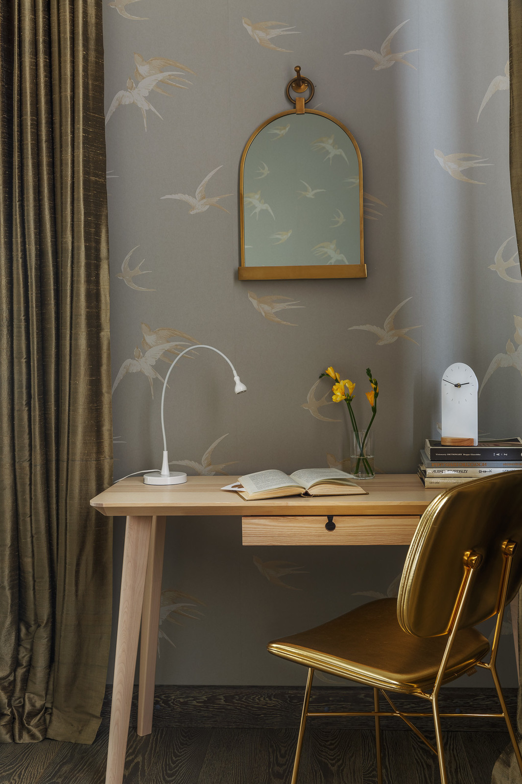 Квартира в Филях - Спальня с ласточками