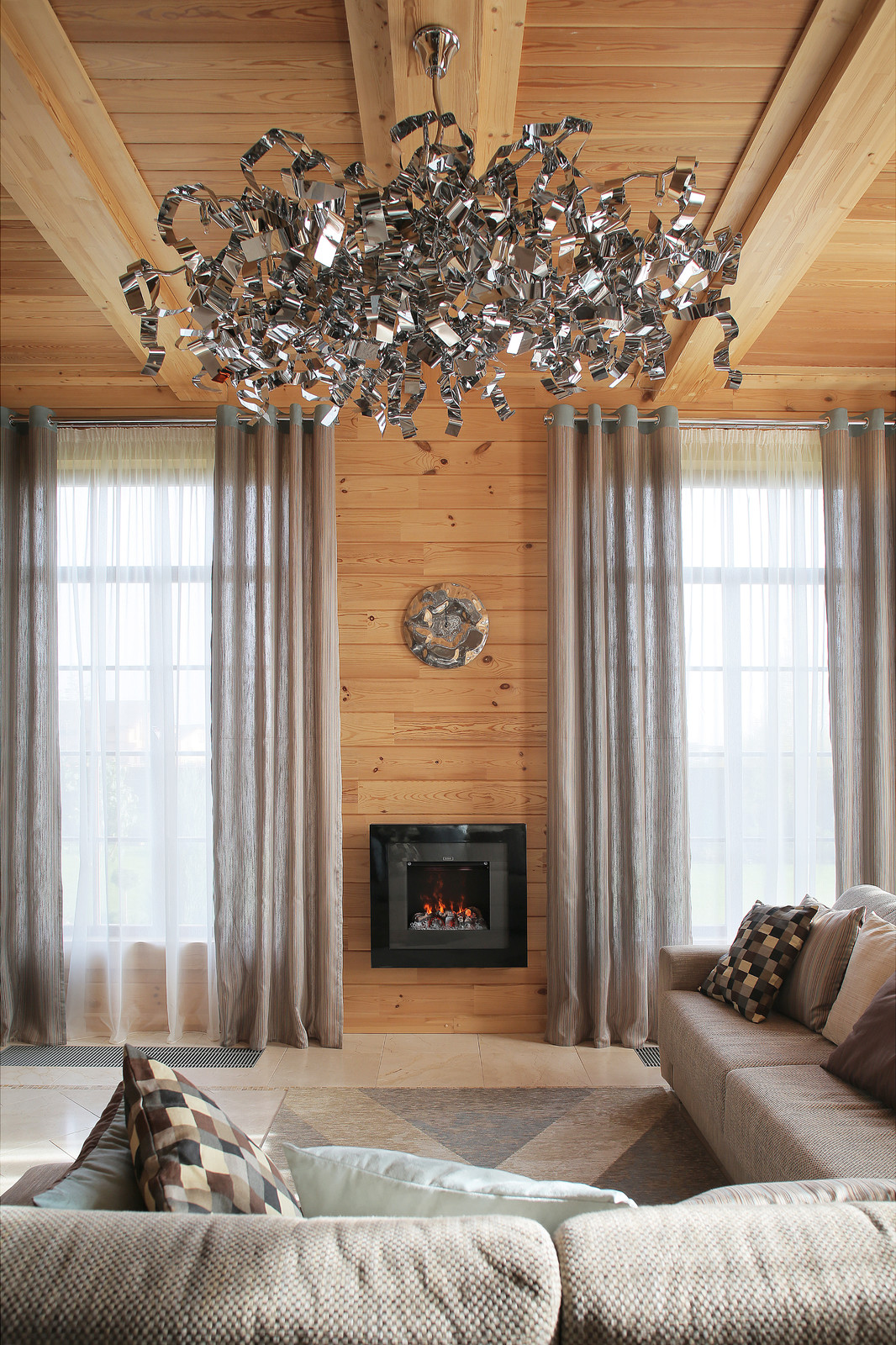 Современный дом из бруса в эко стиле