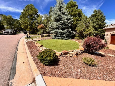 Mulch, Slab Stones, & Turf Job