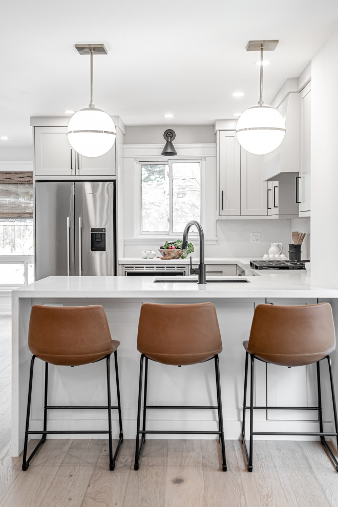 Inspiration for a scandinavian kitchen remodel in Toronto