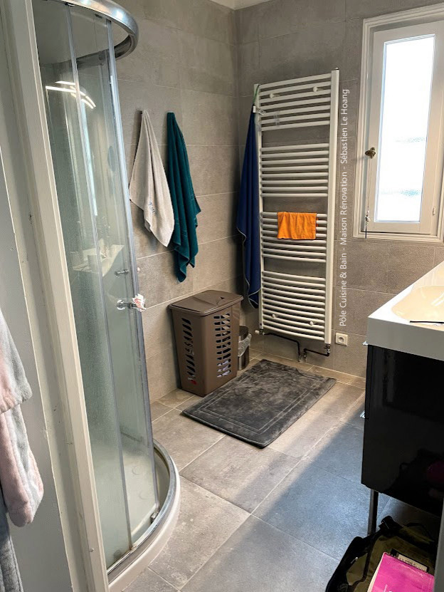 SALLE D'EAU: Remplacement d'une cabine par un receveur de douche extra-plat