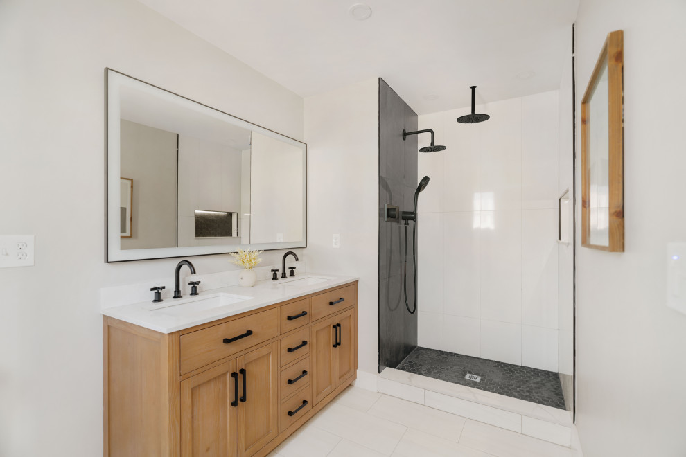 Inspiration for a transitional bathroom remodel in Boston