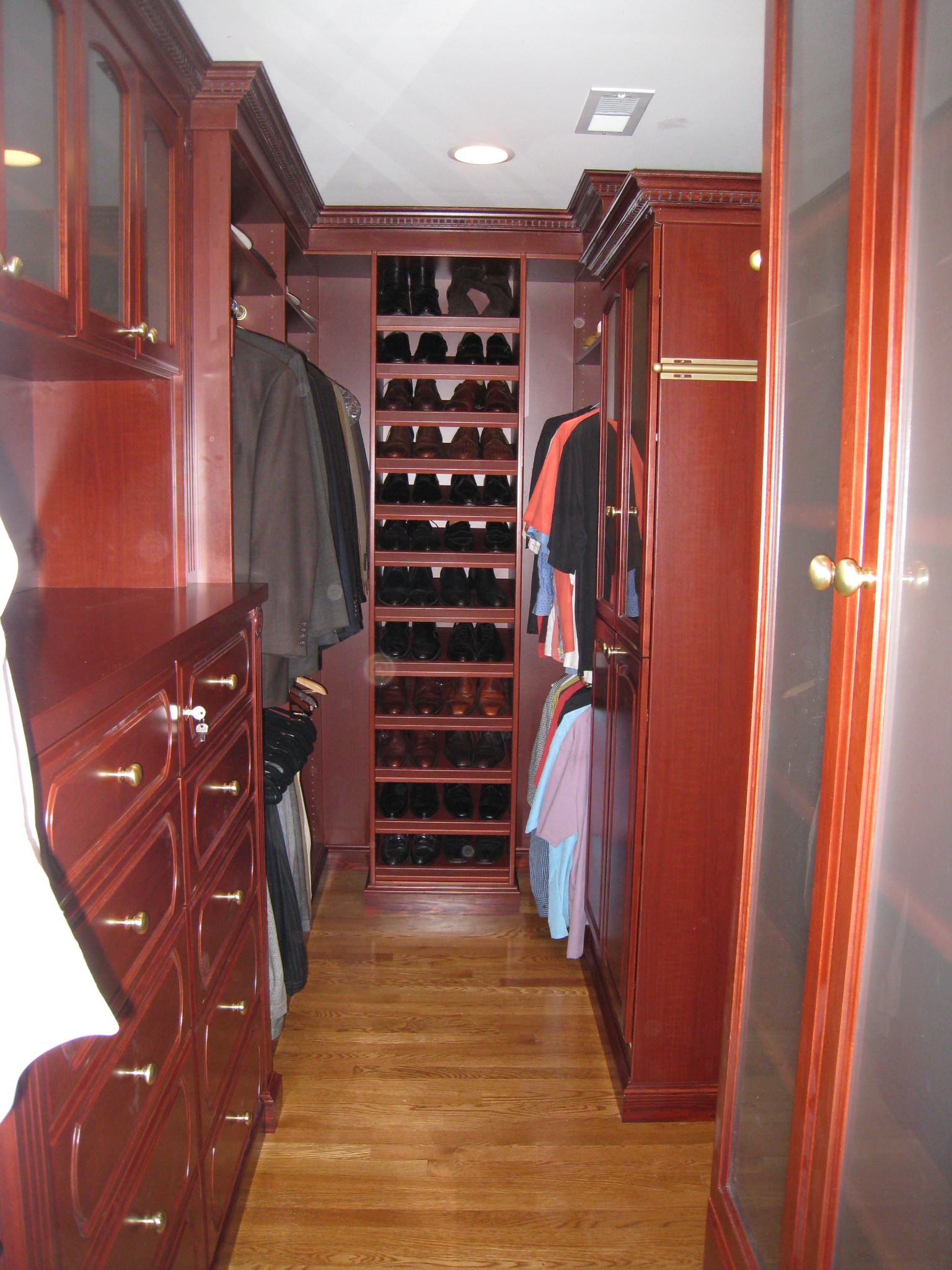 Gentlemen's Walk-In Closet