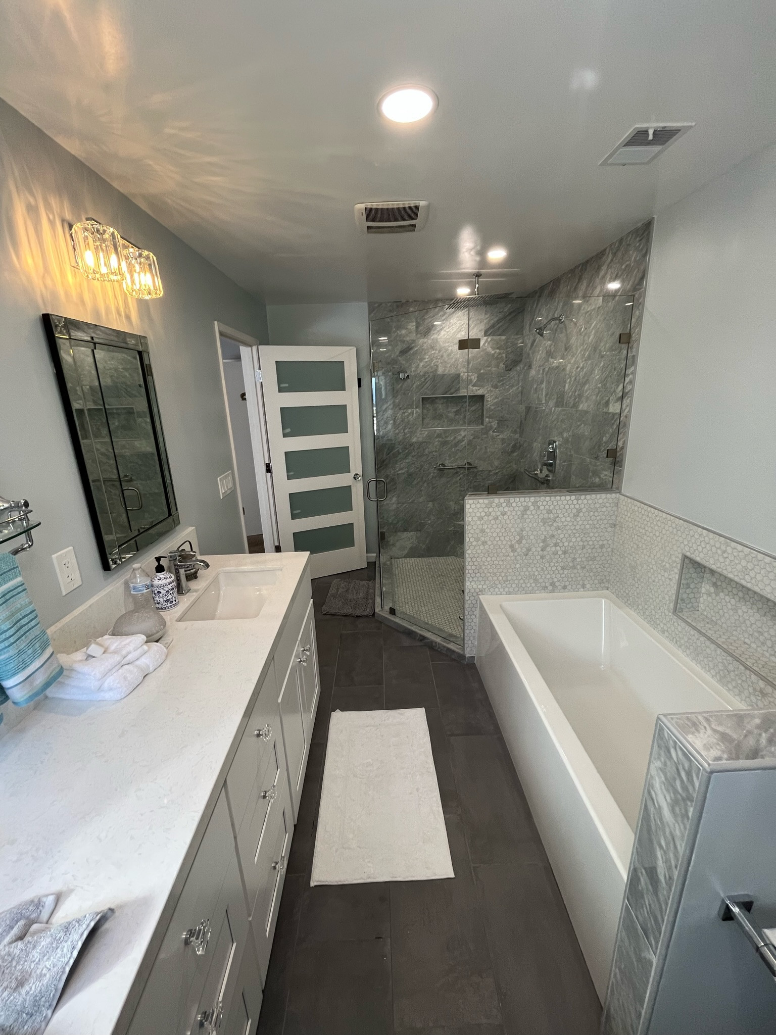 Morro Bay Bathroom