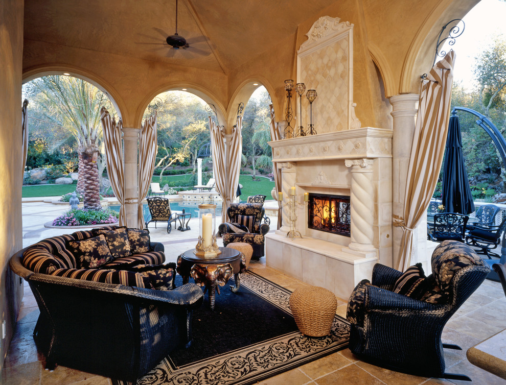 Photo of a mediterranean patio in Sacramento with a fire feature.