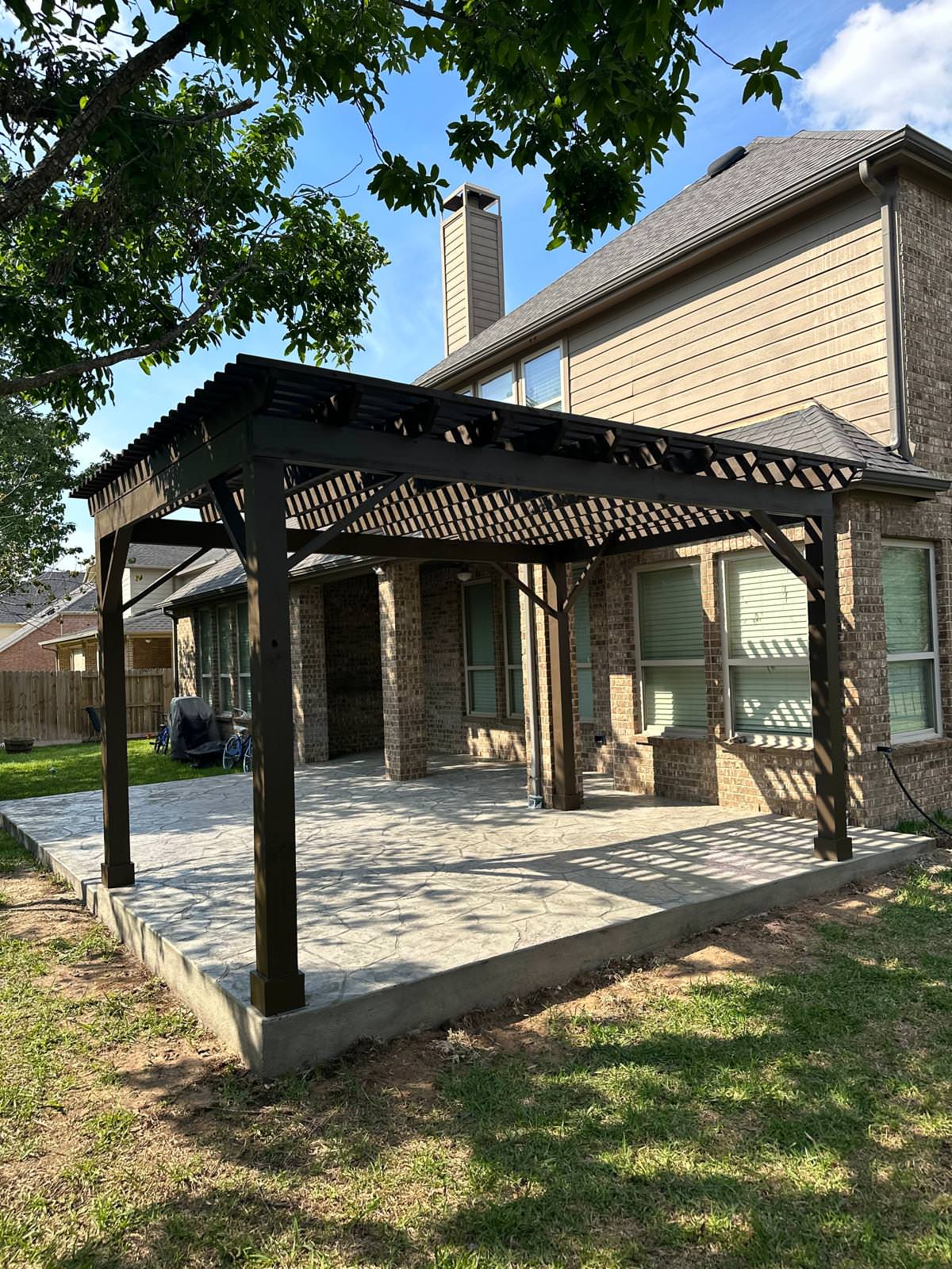 Pergola and patio extension in Firethorne