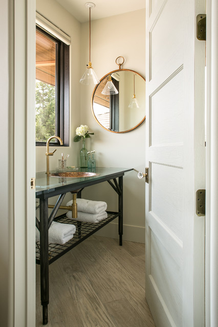 Custom River House contemporary-badrum