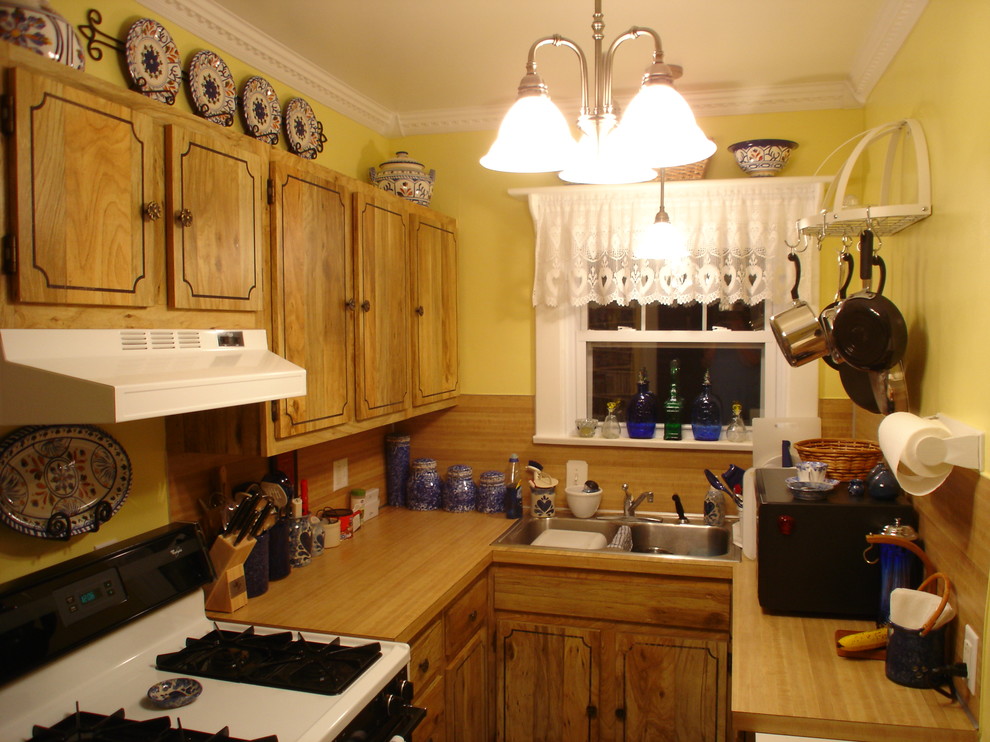 This is an example of a traditional kitchen.