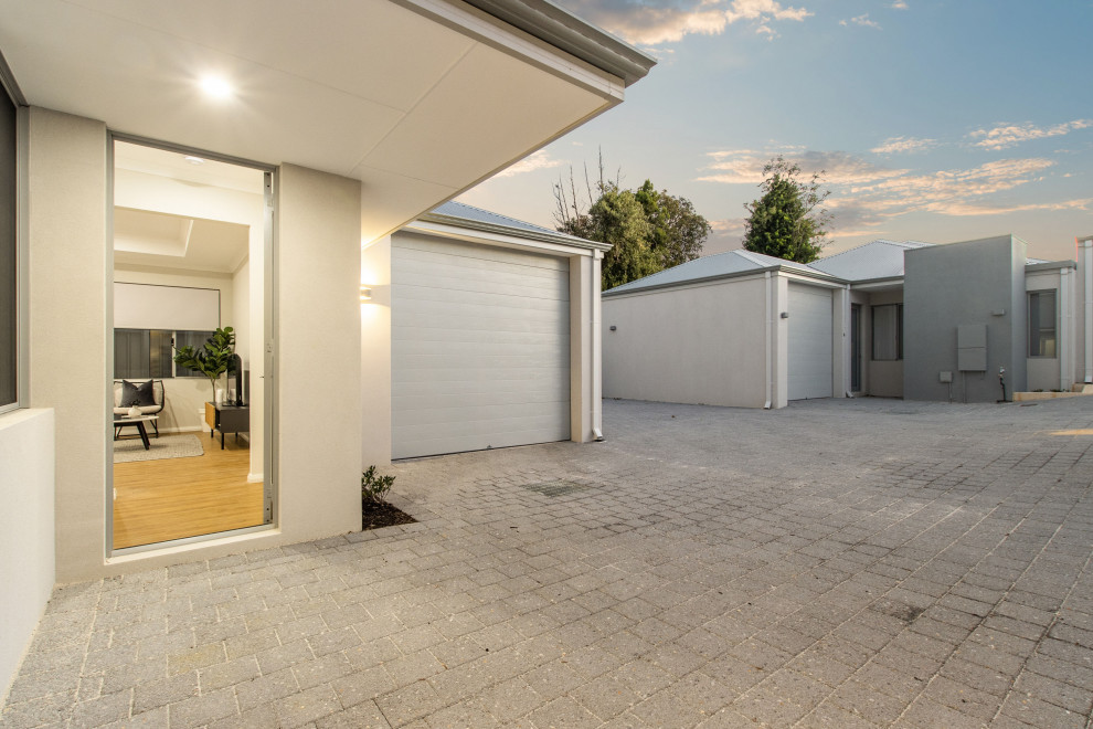 Haustür mit grauer Wandfarbe, Laminat, Einzeltür, Haustür aus Glas und Kassettendecke in Perth