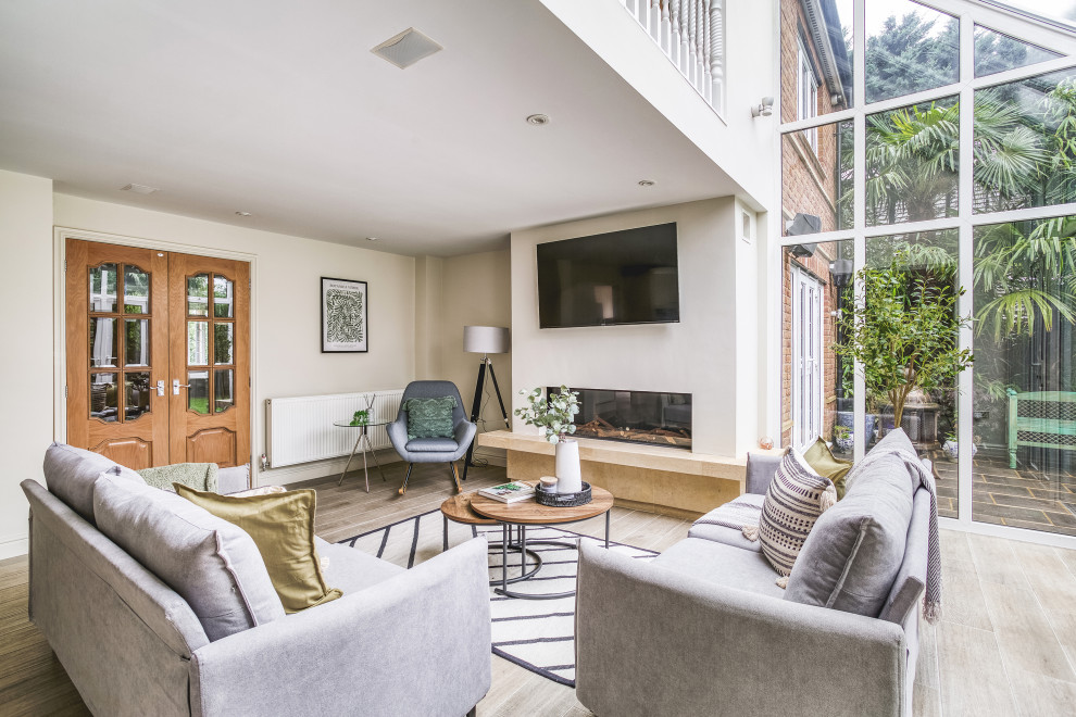 Staged to Sell - Part Furnished - Project Dovestone Gardens