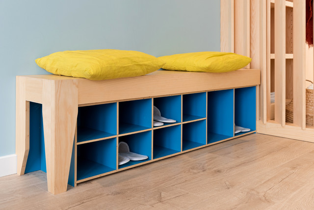 Cabinet "Chiro-Network" skandinavisk-skoopbevaring