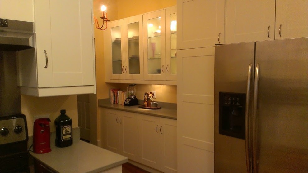Kitchen - traditional kitchen idea