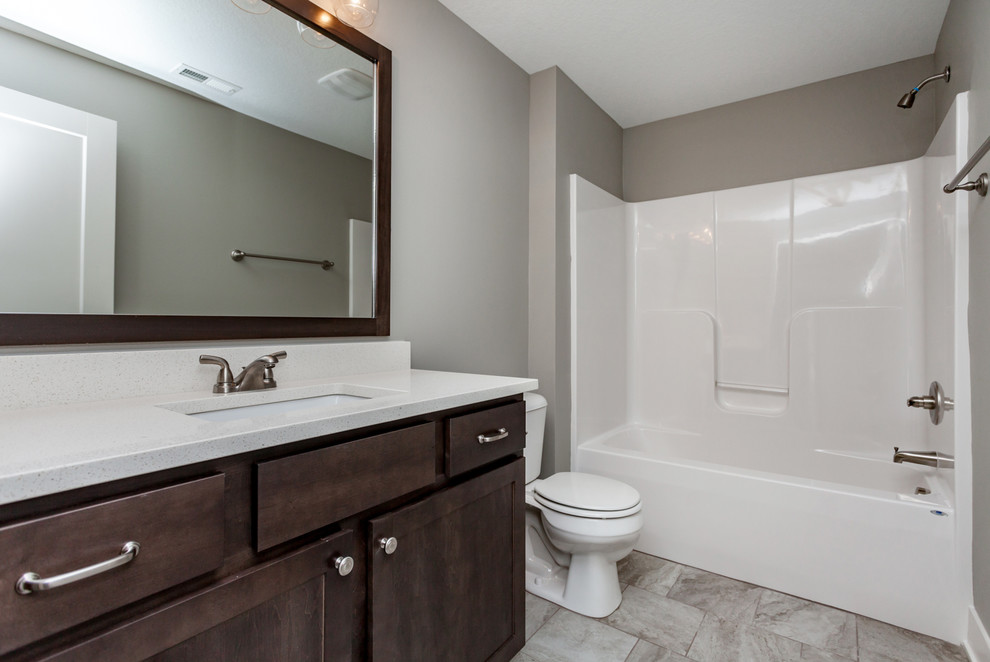 Home design - transitional home design idea
